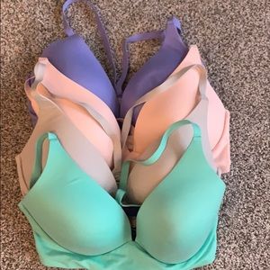 4 Victoria’s Secret Lightly Lined Plunge Bras 34DD